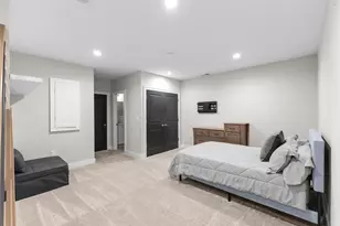 293 Auden Ave, Columbus, OH 43215 - Photo 15