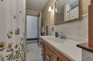 181 N Orchard St, Logan, OH 43138 - Photo 23