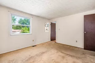 3820 Three Rivers Dr, Groveport, OH 43125 - Photo 21