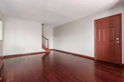 2325 Laurelwood Drive, Columbus, OH 43229 - Photo 7