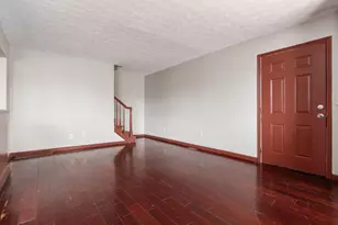 2325 Laurelwood Dr, Columbus, OH 43229 - Photo 7