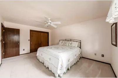 98 Walcreek Drive W, Columbus, OH 43230 - Photo 41