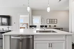 751 N 6th St, Columbus, OH 43215 - Photo 9