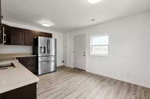 2804 Grasmere Ave, Columbus, OH 43211 - Photo 7