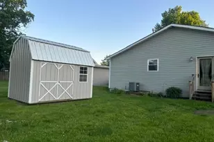 403 E Buckeye St, Belle Center, OH 43310 - Photo 5