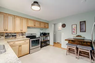 136 S Sylvan Ave, Columbus, OH 43204 - Photo 9