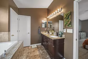7573 Harbour Town Dr, Pickerington, OH 43147 - Photo 19