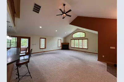 1060 Damon Drive, Washington Court House, OH 43160 - Photo 9