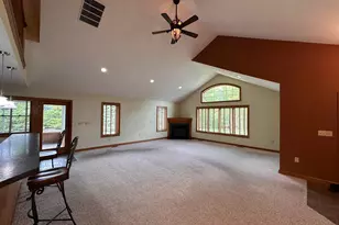 1060 Damon Dr, Washington Court House, OH 43160 - Photo 9