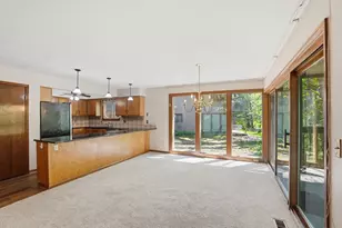 3155 Griggsview Ct, Columbus, OH 43221 - Photo 13