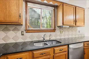 3155 Griggsview Ct, Columbus, OH 43221 - Photo 23