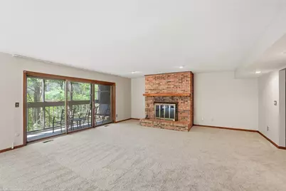 3155 Griggsview Court, Columbus, OH 43221 - Photo 9