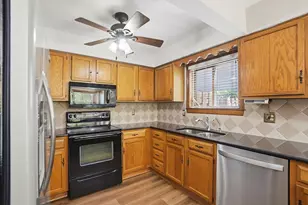 3155 Griggsview Ct, Columbus, OH 43221 - Photo 19