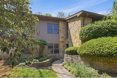 3155 Griggsview Court, Columbus, OH 43221 - Photo 3