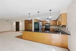 3155 Griggsview Ct, Columbus, OH 43221 - Photo 17