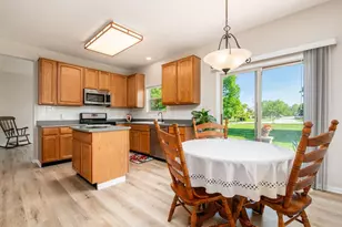 2037 Kingman Ct, Lewis Center, OH 43035 - Photo 7