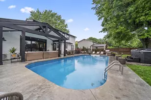 1738 Hickory Hill Dr, Columbus, OH 43228 - Photo 59