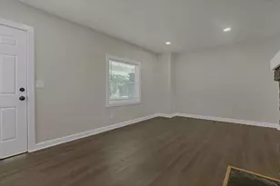 95 S Eureka Ave, Columbus, OH 43204 - Photo 13