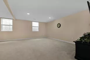 8039 Farm Crossing Cir, Powell, OH 43065 - Photo 37