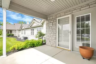 8039 Farm Crossing Cir, Powell, OH 43065 - Photo 9