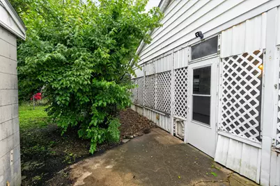 627 Savannah Drive, Columbus, OH 43228 - Photo 3