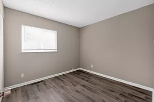 1519 Grovewood Dr, Columbus, OH 43207 - Photo 11