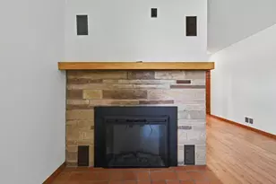 885 W Perry St, Bucyrus, OH 44820 - Photo 5