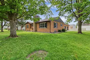 885 W Perry St, Bucyrus, OH 44820 - Photo 45