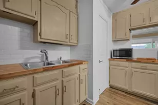 1674 Geraldine Ave, Columbus, OH 43219 - Photo 21