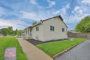 1674 Geraldine Ave, Columbus, OH 43219 - Photo 3