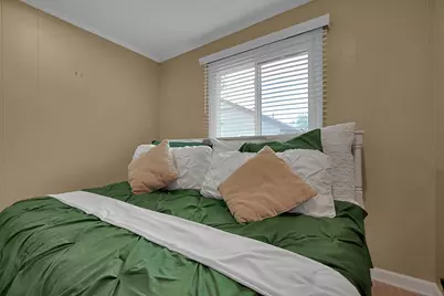 1674 Geraldine Avenue, Columbus, OH 43219 - Photo 15