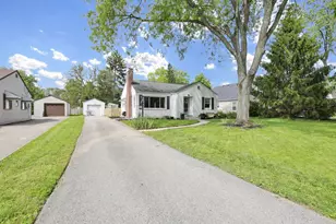 640 E Beaumont Rd, Columbus, OH 43214 - Photo 3