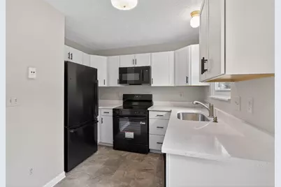 7894 Tuxford Court #2E, Columbus, OH 43085 - Photo 9