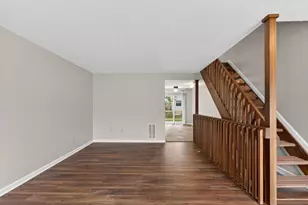 7894 Tuxford Ct, Columbus, OH 43085 - Photo 3