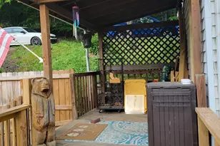 685 N Walnut St, Logan, OH 43138 - Photo 5
