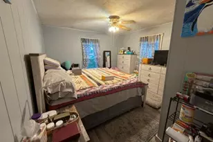 685 N Walnut St, Logan, OH 43138 - Photo 7
