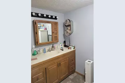 685 N Walnut Street, Logan, OH 43138 - Photo 17