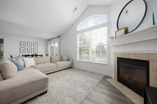 3953 Rue de Brittany, Columbus, OH 43221 - Photo 5