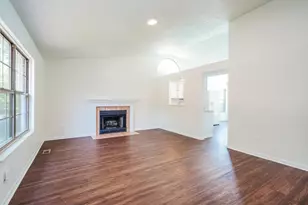 2274 Lockamy Ct, Grove City, OH 43123 - Photo 3