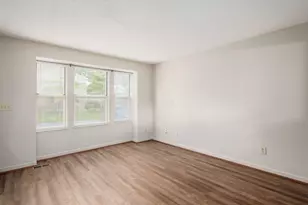 7895 Barkwood Dr, Columbus, OH 43085 - Photo 5