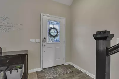 2109 Legends Drive, Grove City, OH 43123 - Photo 3
