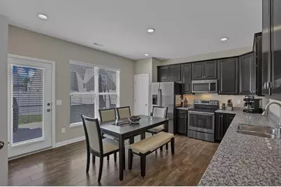 2109 Legends Drive, Grove City, OH 43123 - Photo 9