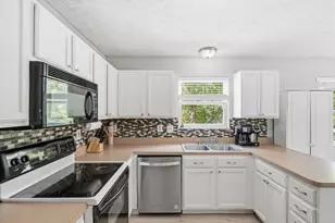 2966 Gratz Ridge Rd, Grove City, OH 43123 - Photo 7