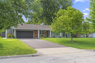 3870 Norbrook Dr, Upper Arlington, OH 43220 - Photo 3