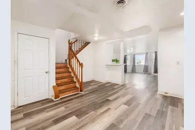100 S Oakley Avenue, Columbus, OH 43204 - Photo 5
