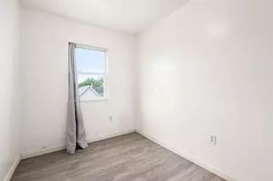 100 S Oakley Ave, Columbus, OH 43204 - Photo 15
