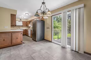 1293 W Old Henderson Rd, Columbus, OH 43220 - Photo 7