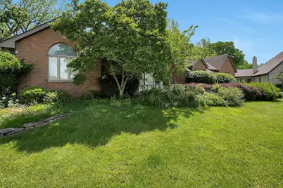 7828 Quarry Cliff Court, Reynoldsburg, OH 43068 - Photo 3