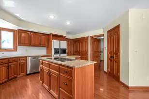7828 Quarry Cliff Ct, Reynoldsburg, OH 43068 - Photo 17