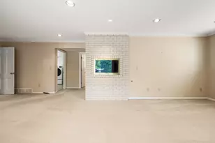 2869 N Star Rd, Columbus, OH 43221 - Photo 35